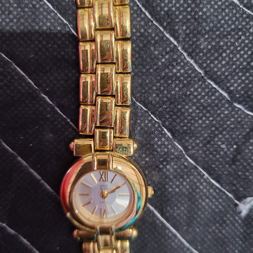 Anne Klein watch - Picture 6 of 8